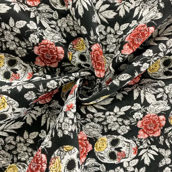 Tissu Jacquard têtes de mort Fleuris - 140 cm de large - Fond noir Tissu Jacquard têtes de mort Fleuris - 140 cm de large - Fond noir