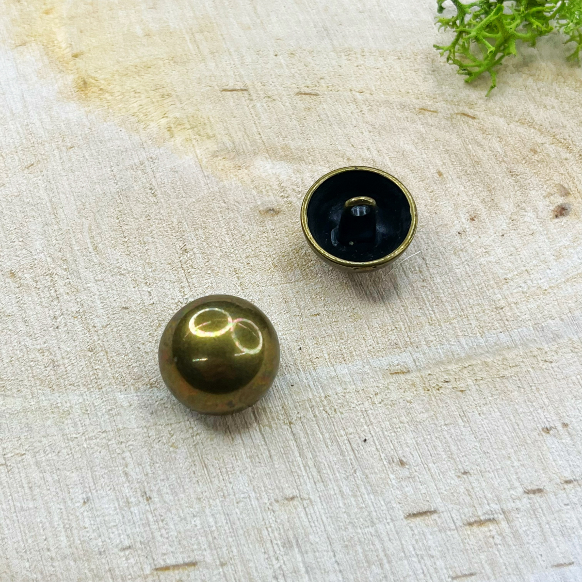 Bouton métallique à queue - Bronze demi boule - 15 mm
